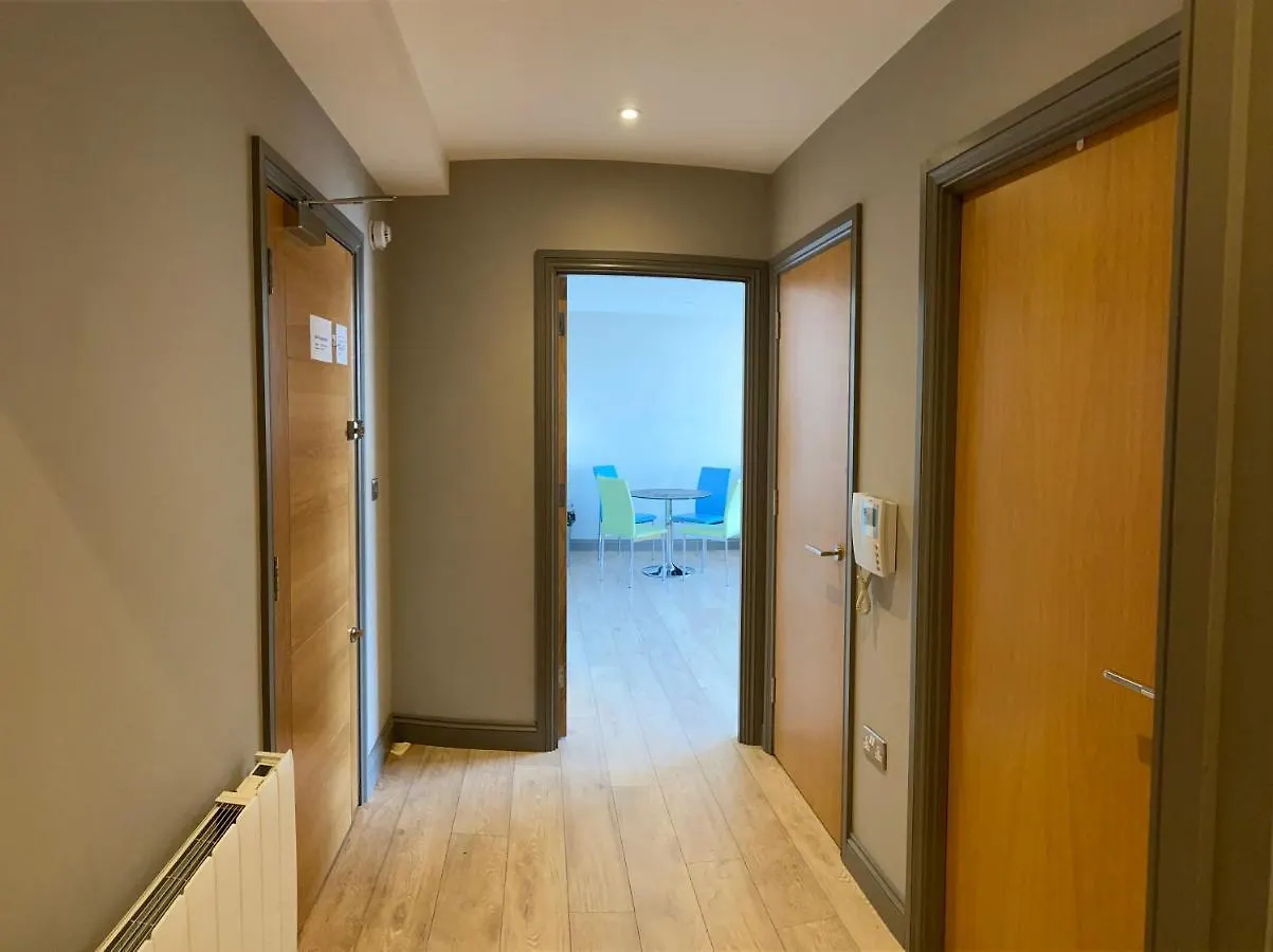 A Spacious 1 Bedroom Brighton Gem